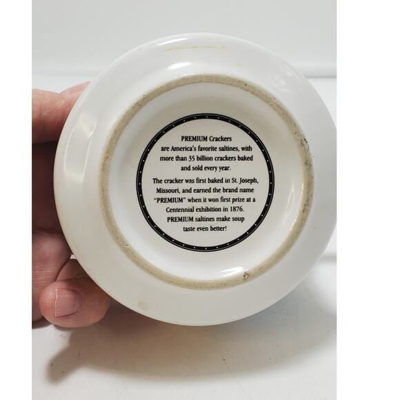 Mug Soup Premium Crackers (1991)National Biscuit Company (Nabisco) - Picture 6 of 6